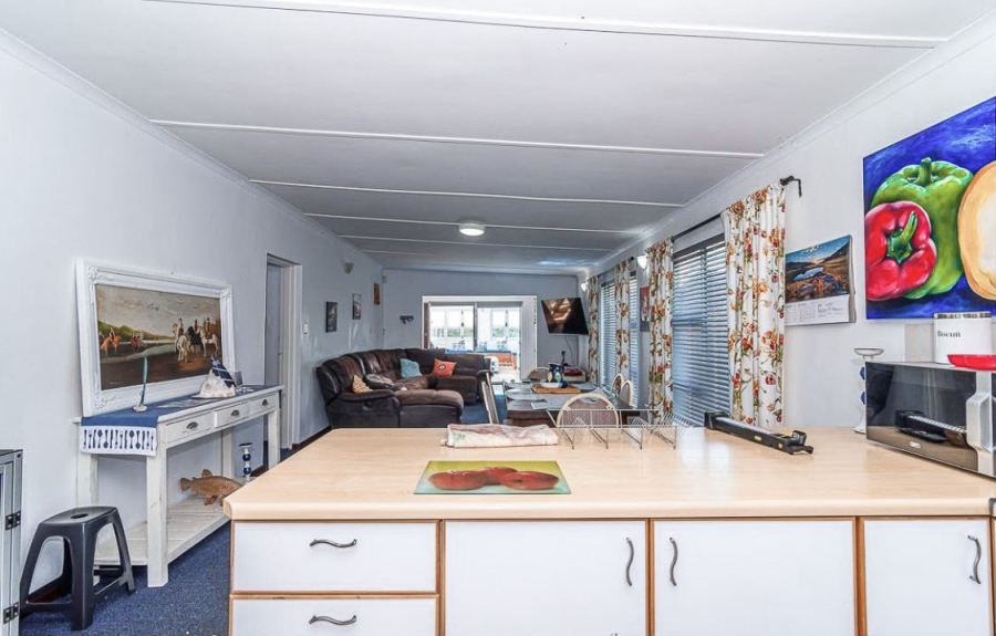 7 Bedroom Property for Sale in Kleinbaai Western Cape